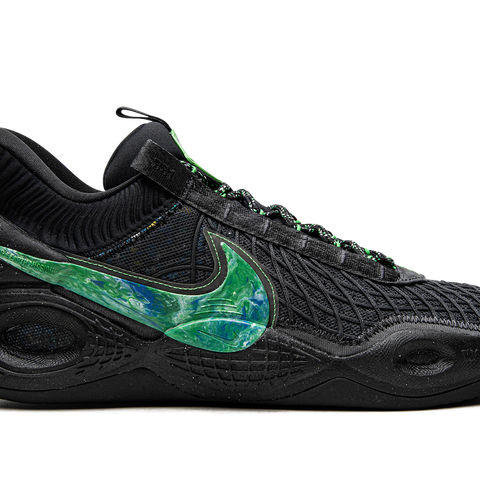 NIKE Cosmic Unity