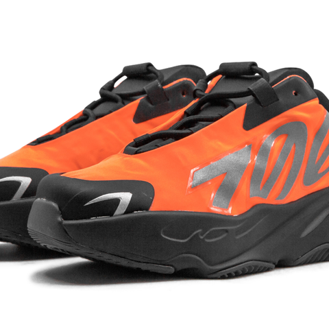 YEEZY Yeezy Boost 700 MNVN KIDS 