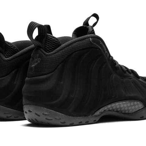 NIKE Air Foamposite One PRM  display picture 3