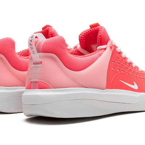 NIKE SB Zoom Nyjah 3 