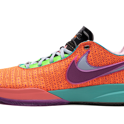 NIKE ☆ LeBron 20 EP ‘Chosen 1’ Become The Chosen 1 On This Nike LeBron 20