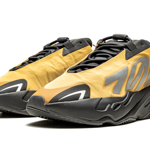YEEZY Yeezy 700 MNVN 