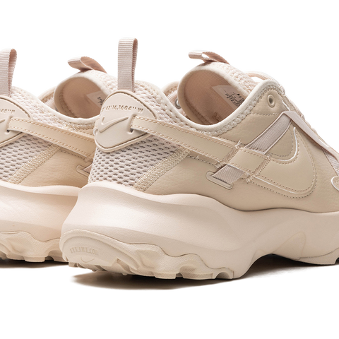 【NIKE】WMNS TC 7900 ◆ Sand Drift NIKE TC 7900 Wmns