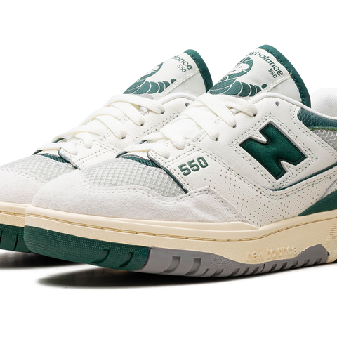 A look at the Concepts x NEW BALANCE Grey 990v2 Tyrian