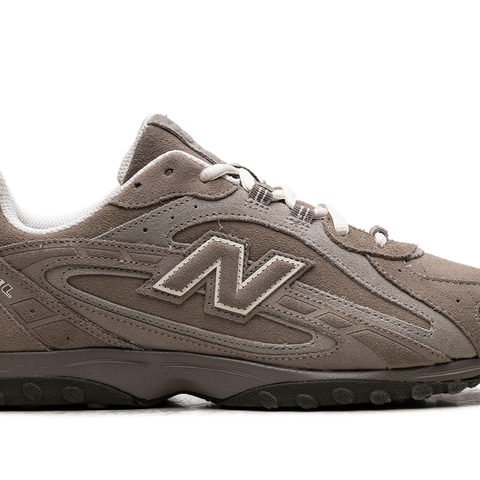 NEW BALANCE 204L 