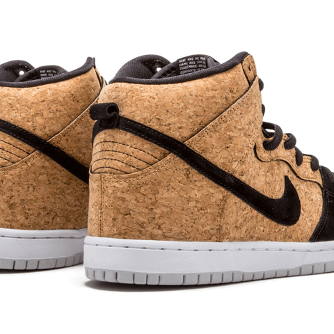 NIKE Dunk High Premium SB  display picture 2