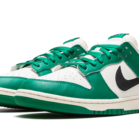 NIKE Dunk Low Retro Se 