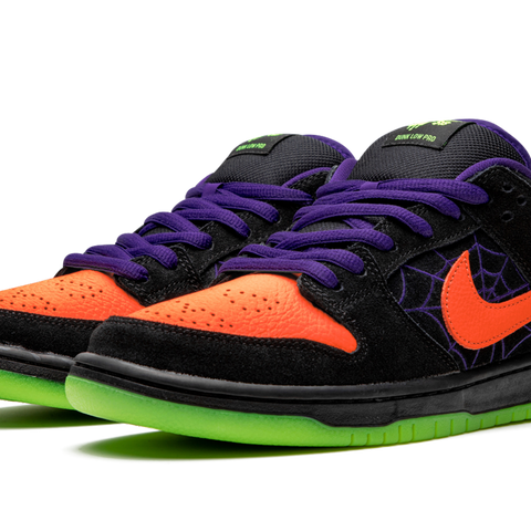NIKE SB Dunk Low 