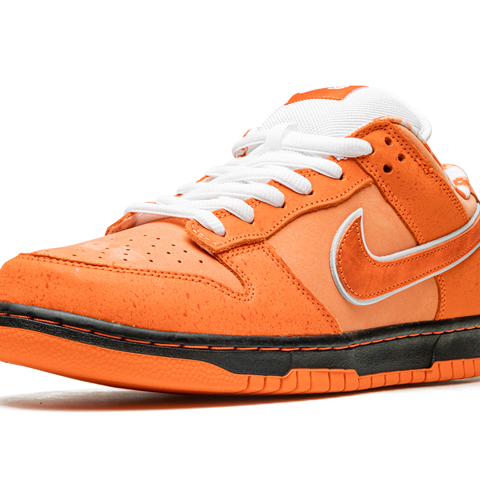 NIKE SB Dunk Low 