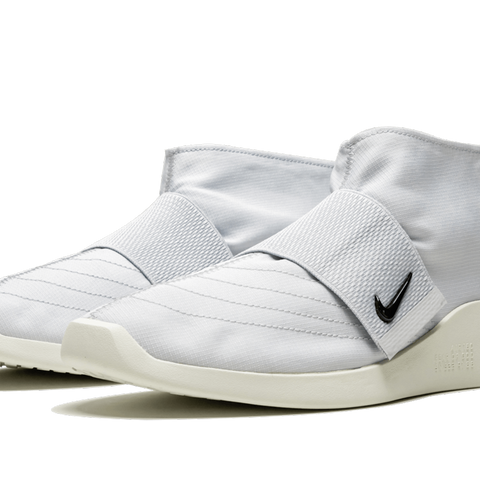 スニーカー Nike Air Fear Of God Moccasin Pure Platinum Air Fear of God Moc 'Pure Platinum' Release Date. Nike SNKRS