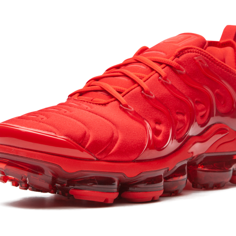 Nike air vapormax plus tn triple red shoes discount