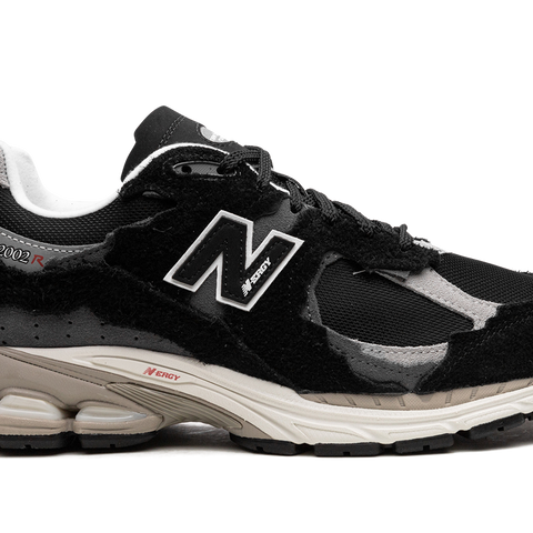 NEW BALANCE 2002R 
