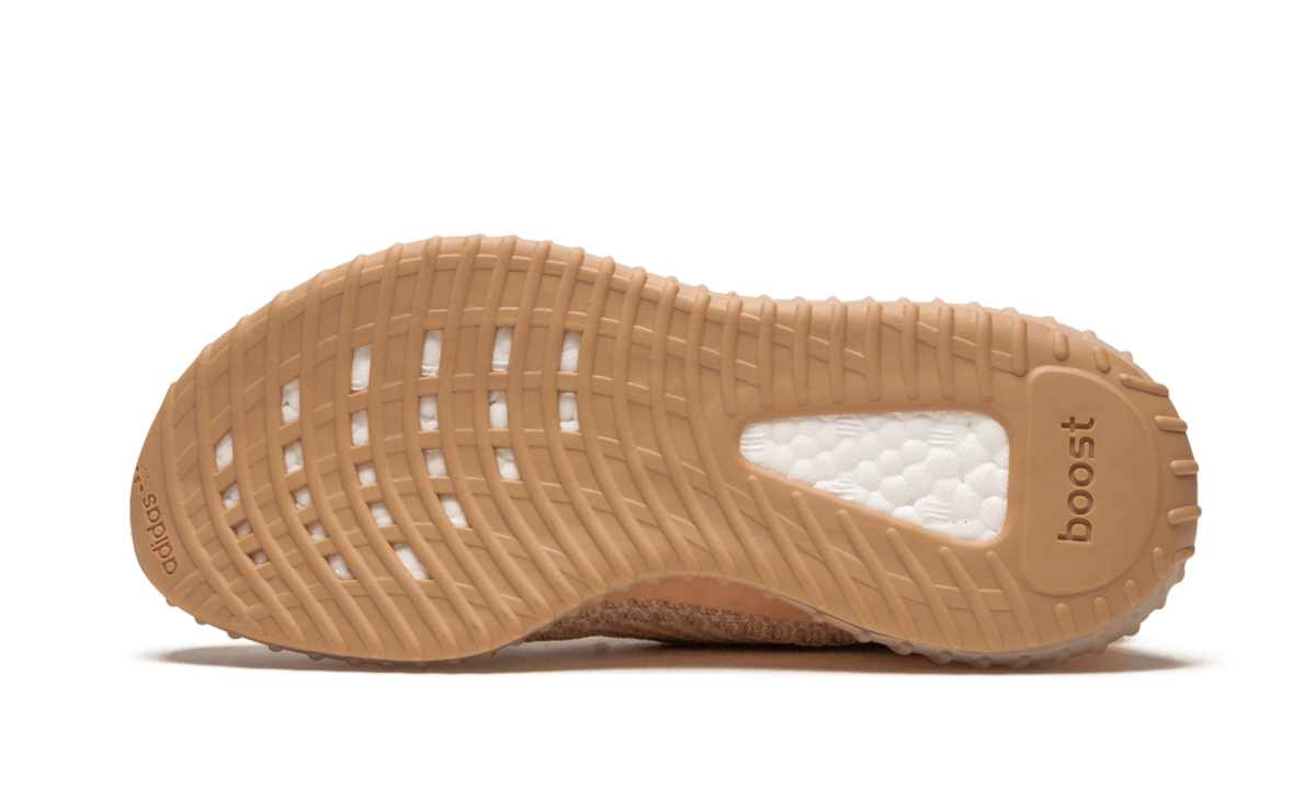 grade school yeezy clay