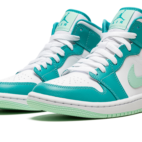Air jordan teal sales