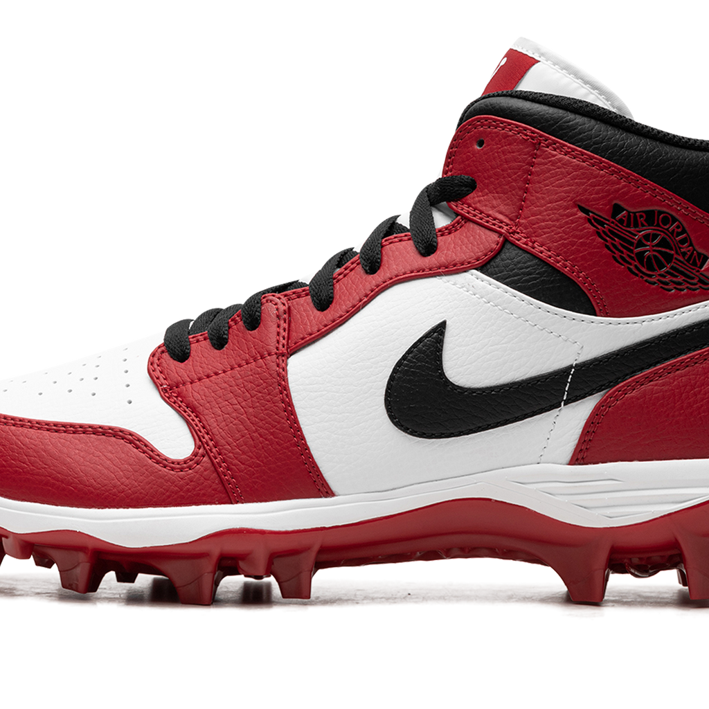 Cleats football jordan sales