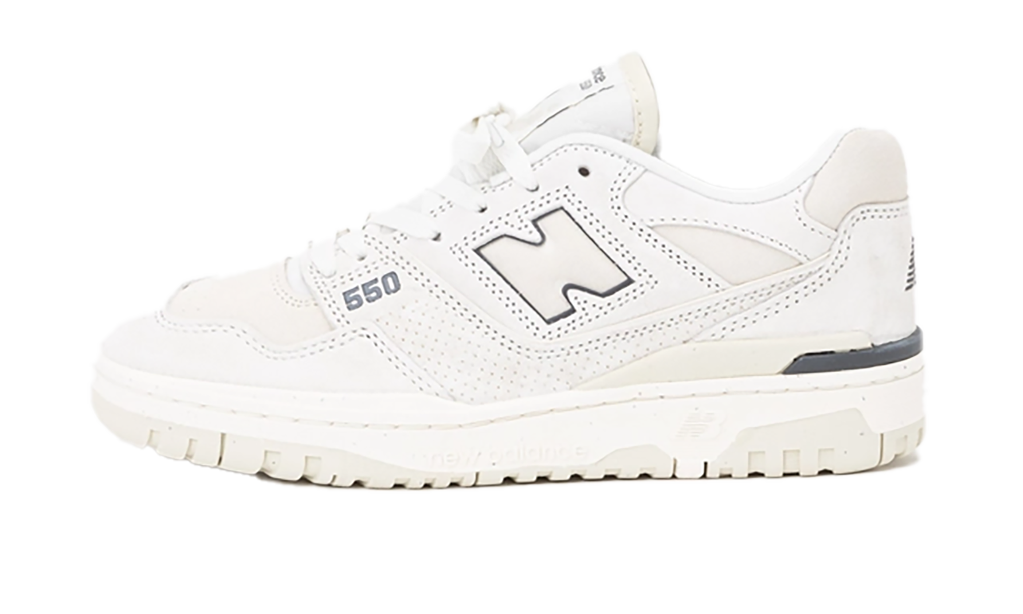 靴 Neu Balance550 IST The newly released NB 550 in Cream/Black. Not too fond of