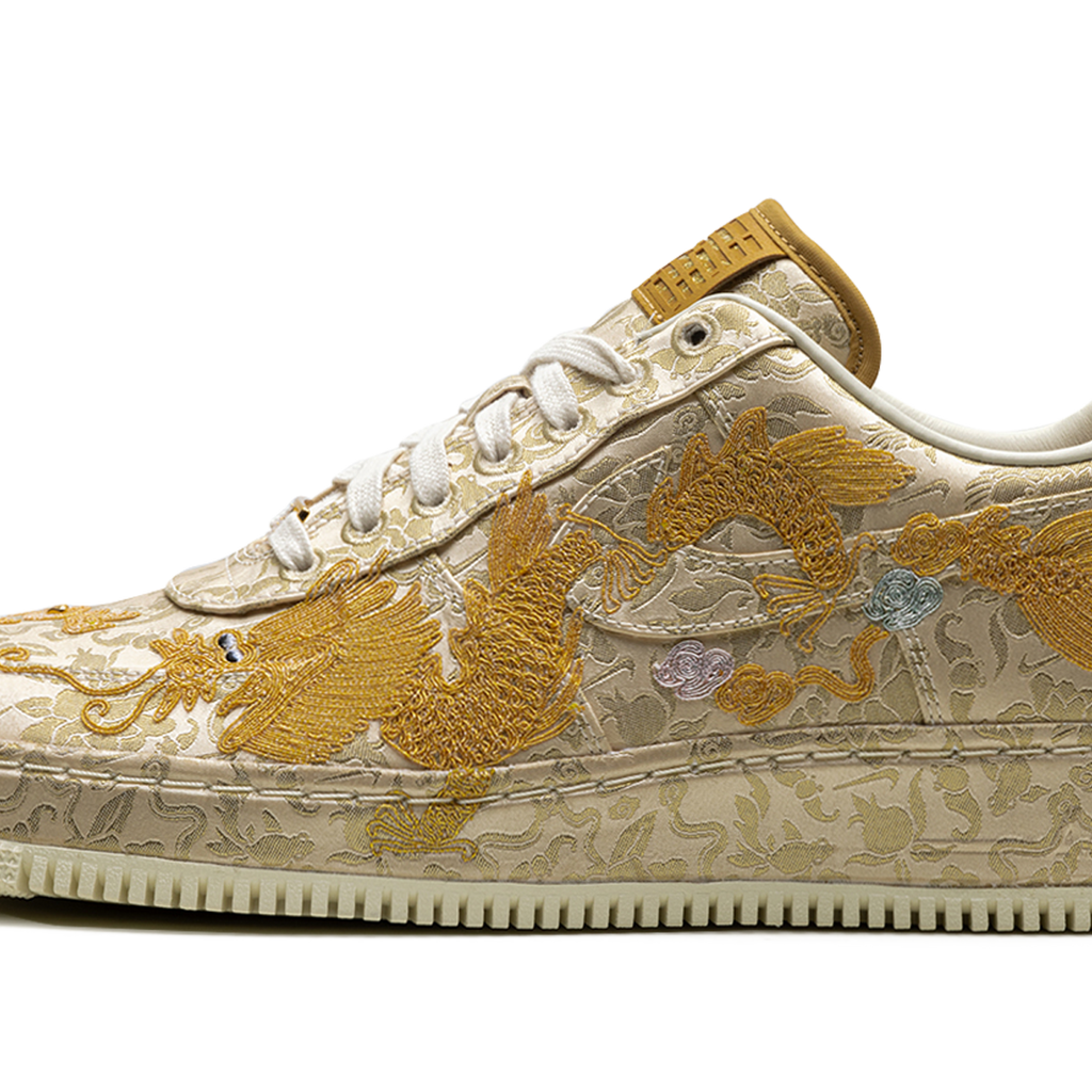 NIKE AIR FORCE 1 LOW 