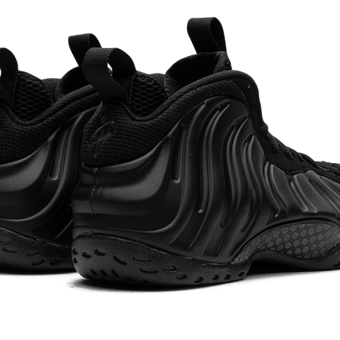 NIKE Air Foamposite One
