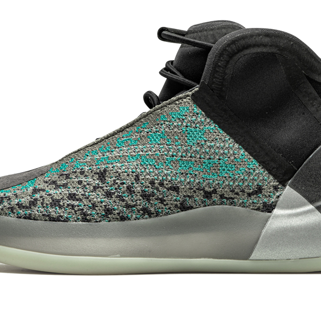 YEEZY YZY QNTM Kids 