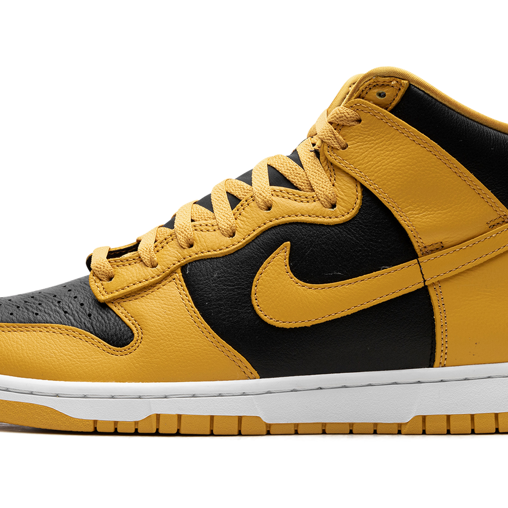 NIKE Dunk High 